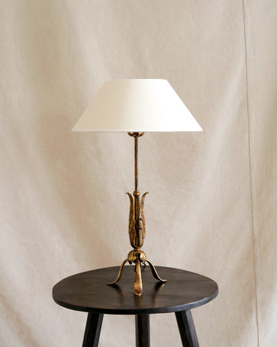 Acanthus Table Lamp in Aged Brass