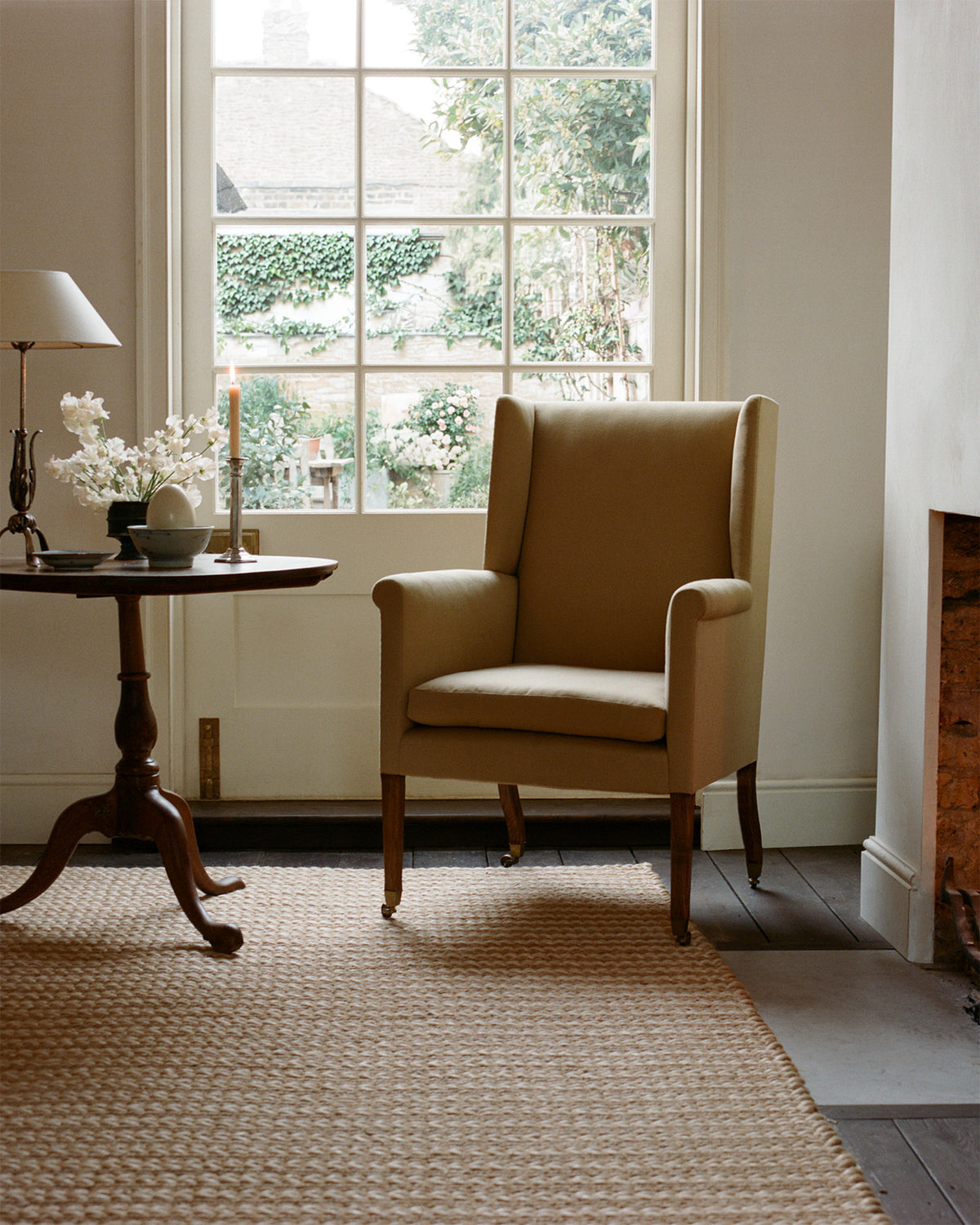 Acanthus Table Lamp in Aged Silver